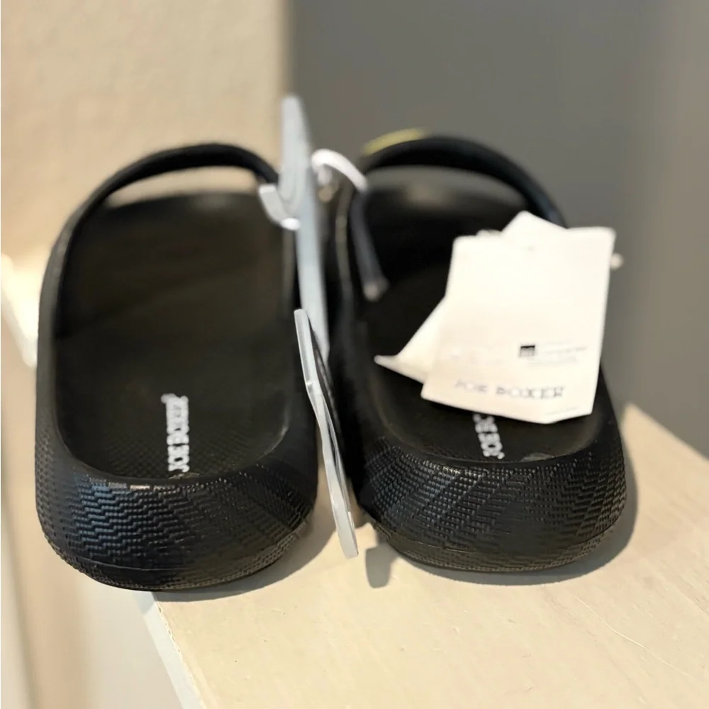 Joe Boxer Kids' Smiley Face Slides Black - multiple youth sizes